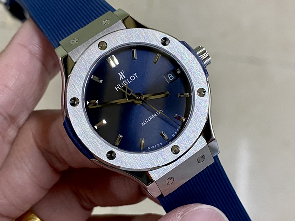 ウブロコピー時計正面デザイン